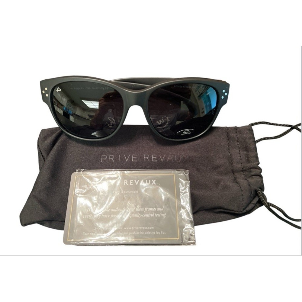 Privé Revaux Foldable Sunglasses Black New w/ Satchel Pouch‎ & Auth Card - Picture 2 of 3